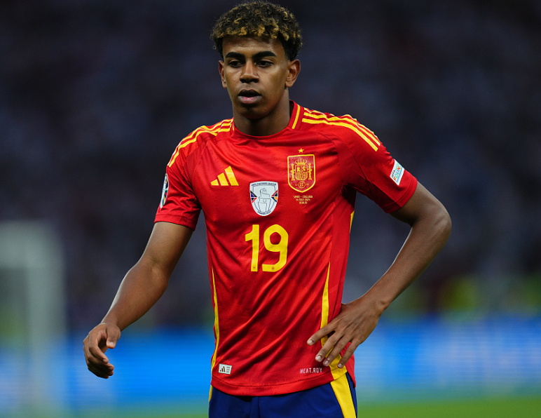 <a href='/news/tag/258.html' style='color: blue;'>巴萨</a>战术新探:弗里克试水亚马尔中路转型