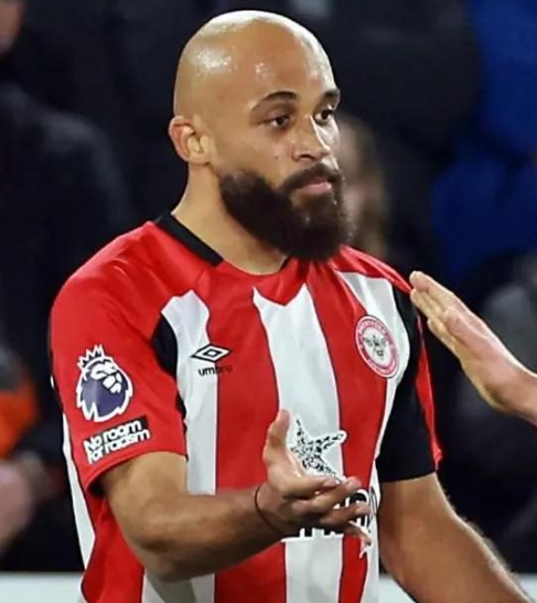 英超第31轮：曼联客场平局，姆伯莫陷入进球荒